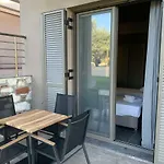 Castella Apartment *