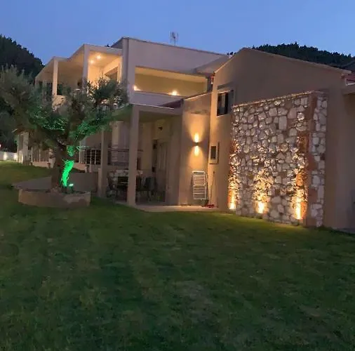 Castella Apartment Vourvourou