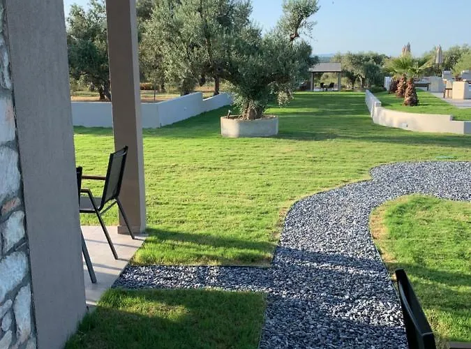 Castella * Vourvourou