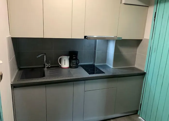 Castella Apartment *