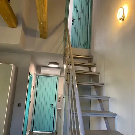 Apartment Castella *