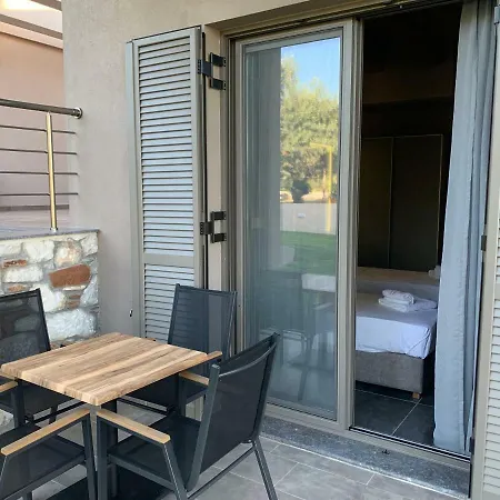Castella Apartment *