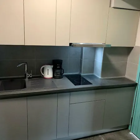 Castella Apartment *