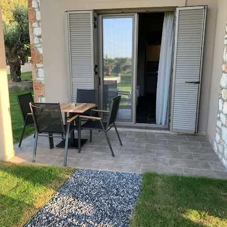 Castella Apartment *
